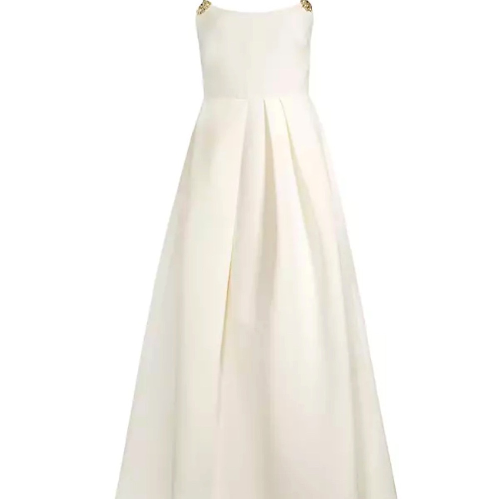 Sachin & Babi

Gwen A-Line Gown
